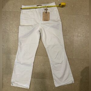 NWT Democracy Women's White Ankle Jeans size 8